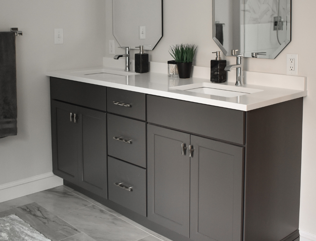Beautiful white Bathroom countertop